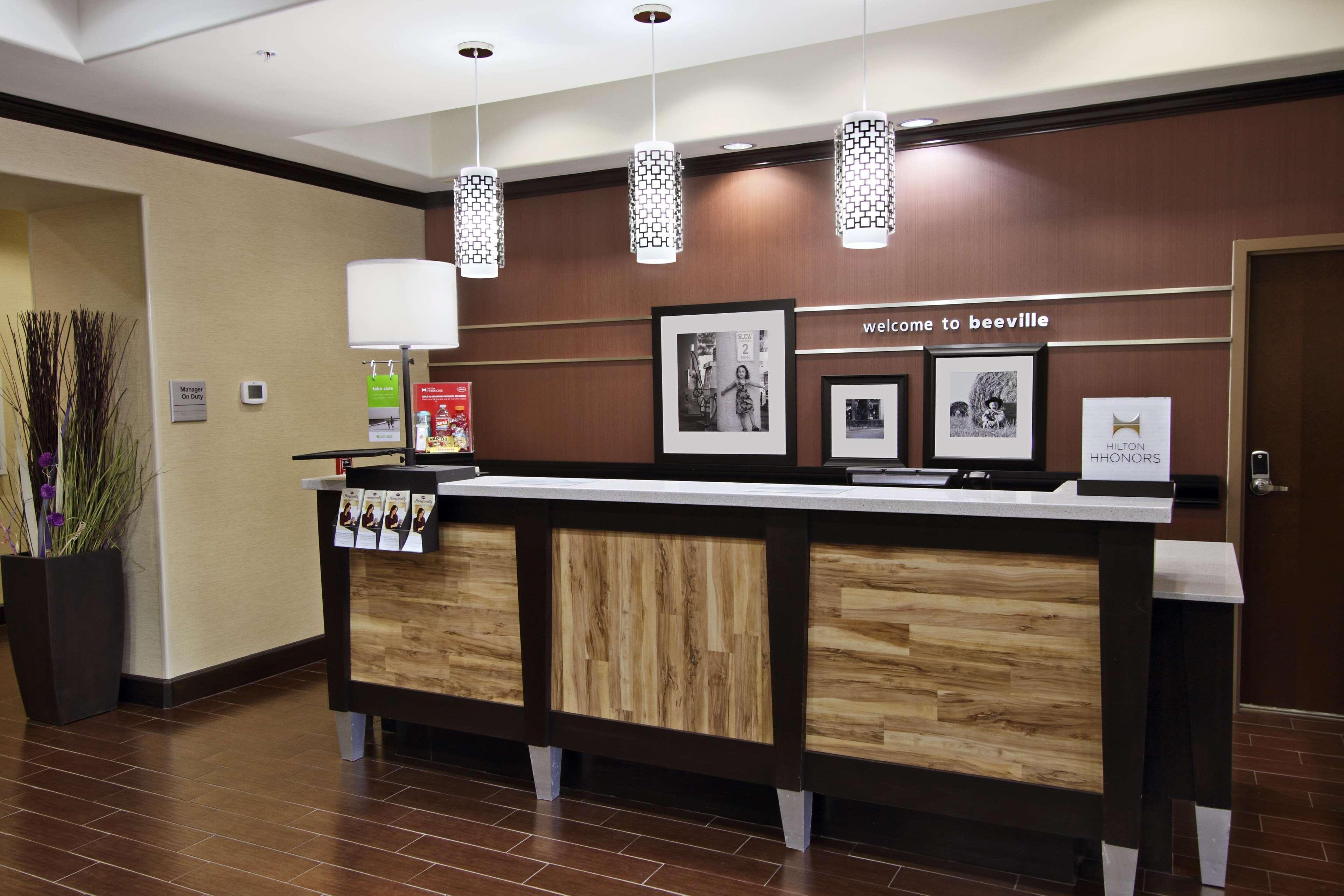 Hampton Inn Beeville Exteriér fotografie