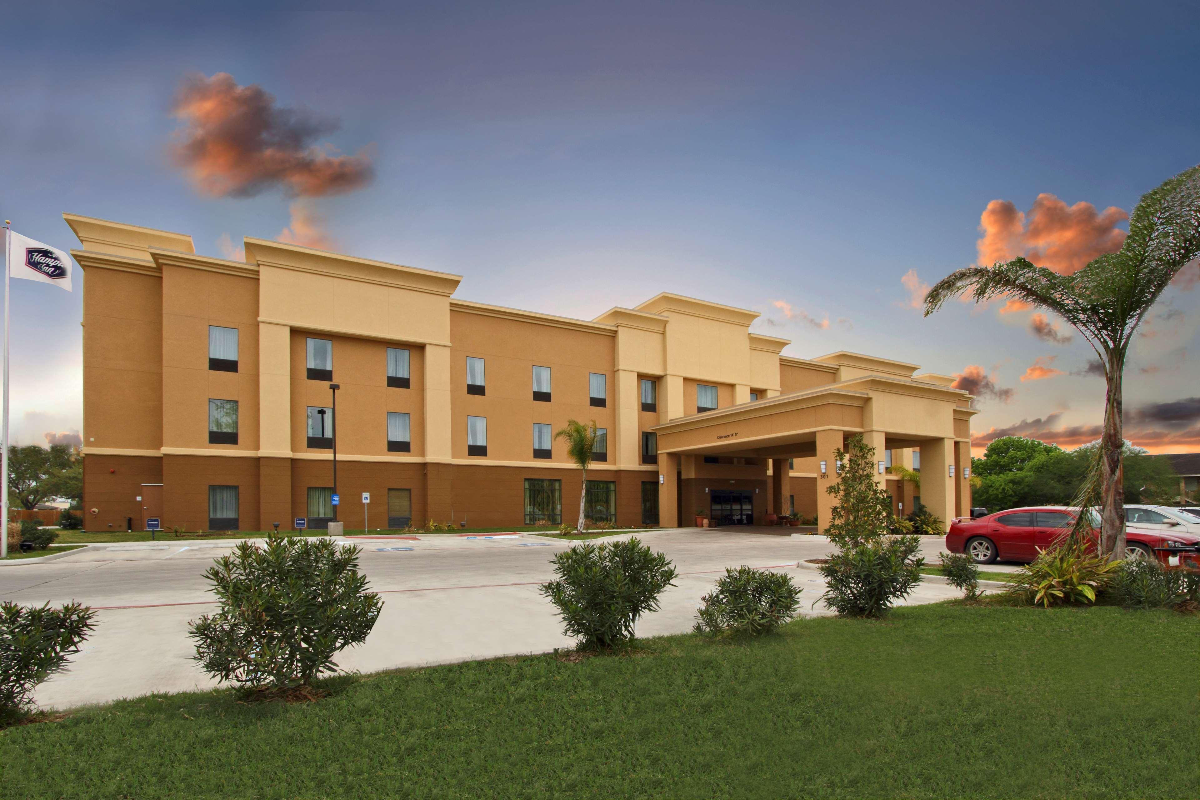 Hampton Inn Beeville Exteriér fotografie